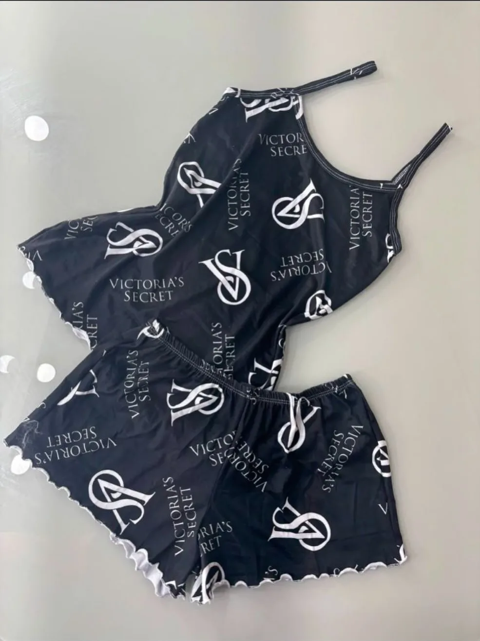 Short doll Victoria's Secret preto